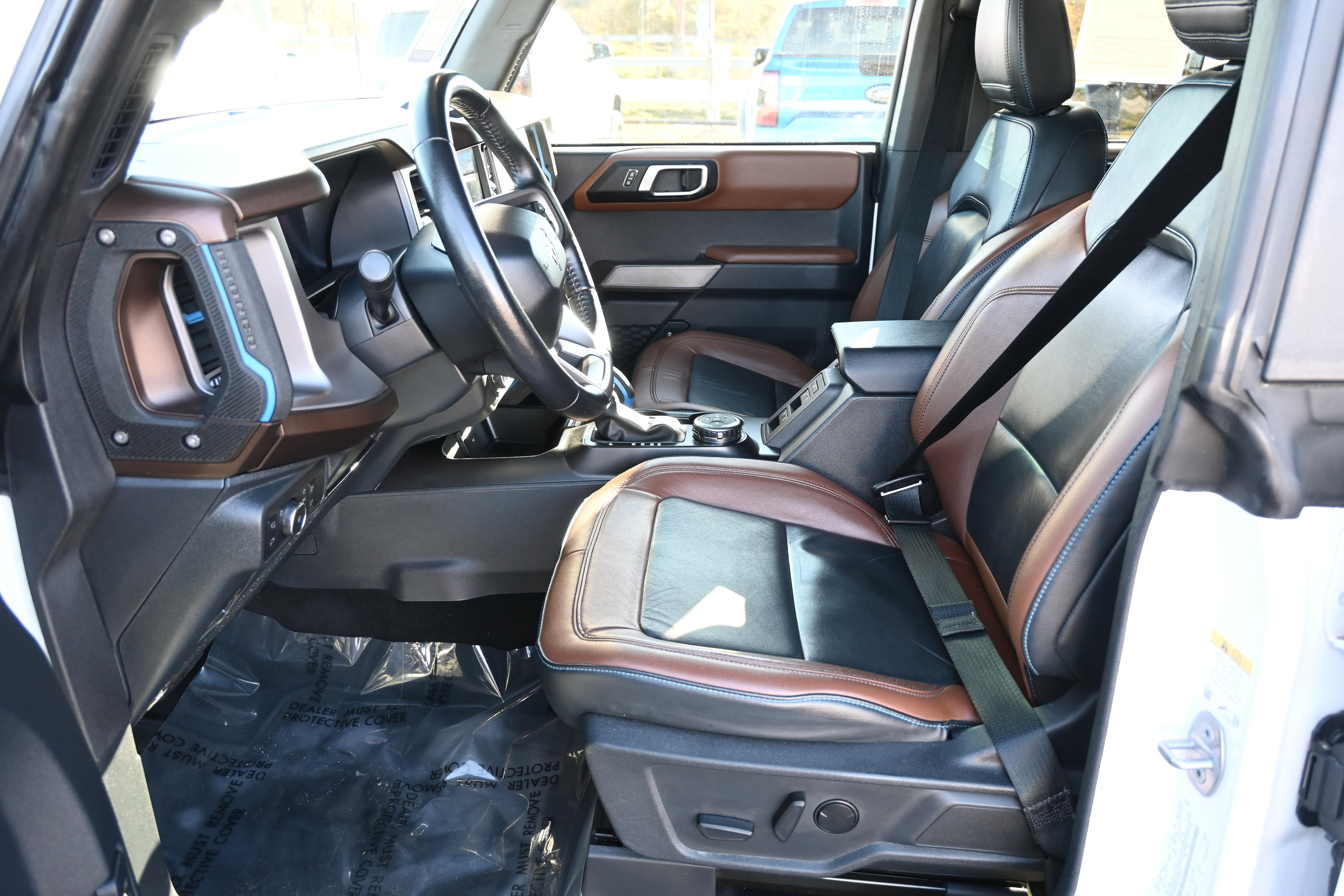 Used 2022 Ford Bronco Outer Banks image 14