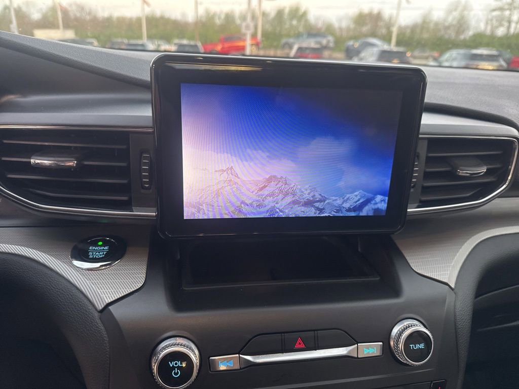 Used 2020 Ford Explorer XLT w/ Equipment Group 202A image 30