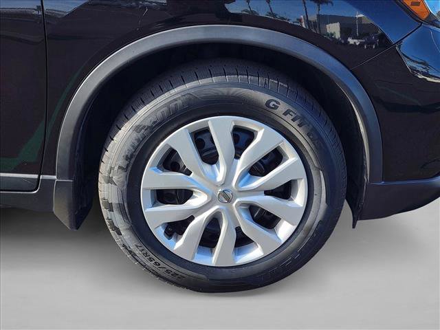 Used 2017 Nissan Rogue S FWD image 22