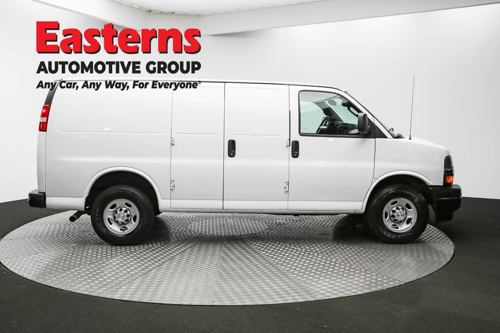 Used 2019 Chevrolet Express 2500 w/ Driver Convenience Package image 4