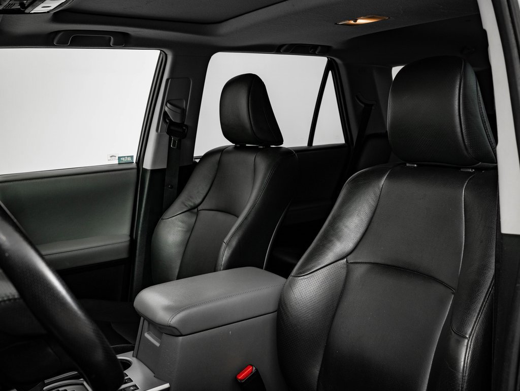 Used 2013 Toyota 4Runner SR5 image 22