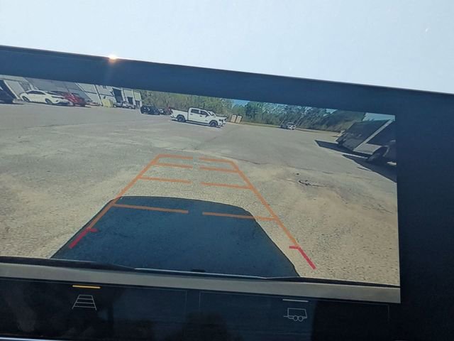 Used 2025 Chevrolet Silverado 1500 LT image 28