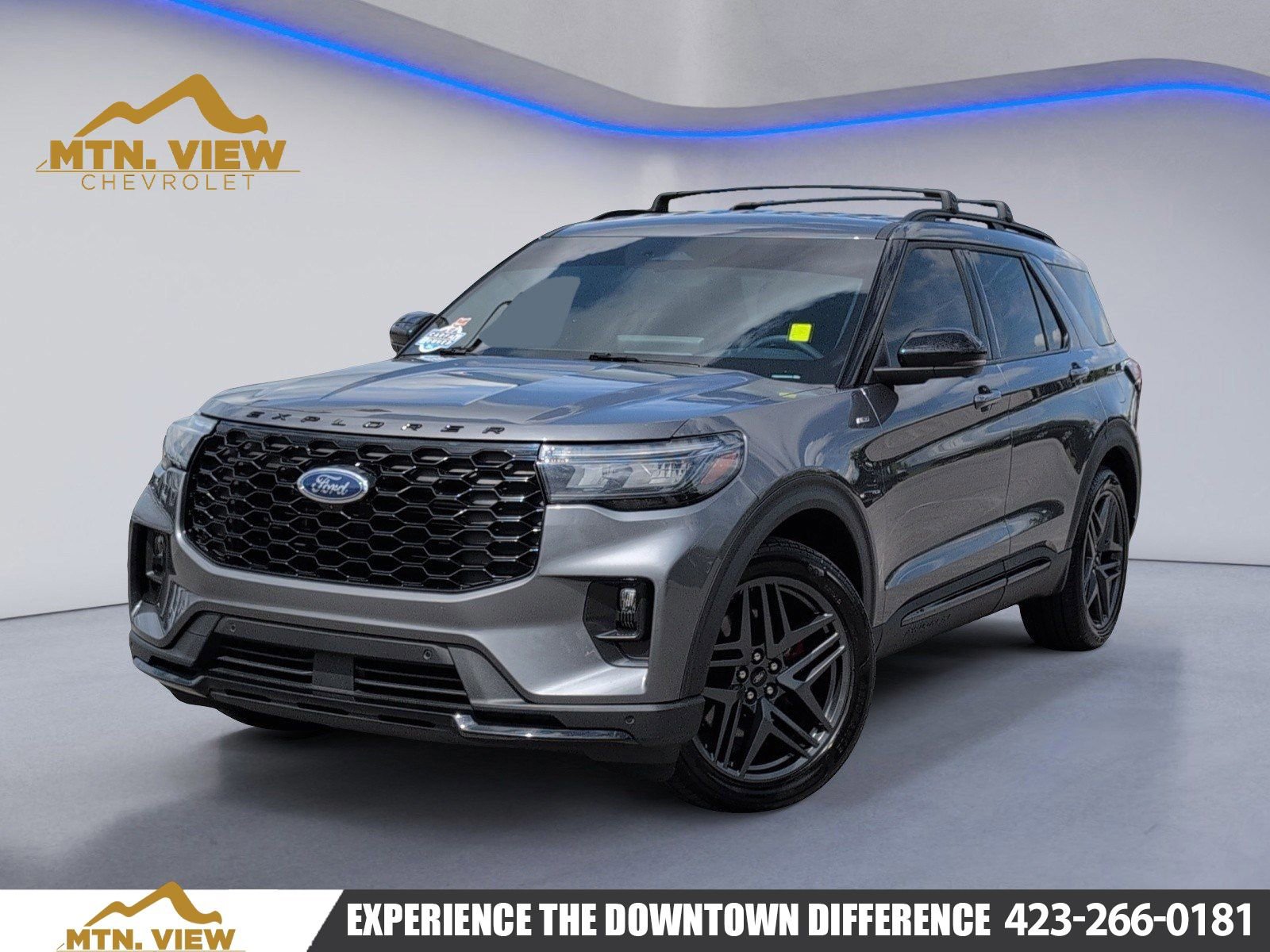 Used 2025 Ford Explorer ST-Line w/ Premium Package RWD image 1