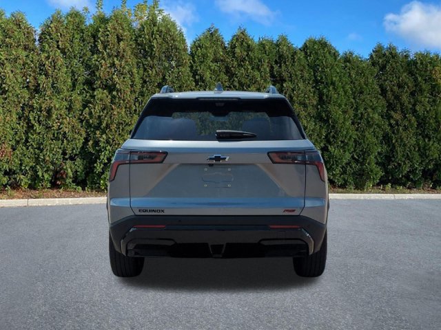 Used 2025 Chevrolet Equinox RS w/ Safety and Technology Package FWD image 5