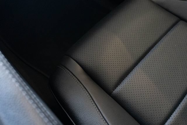 Used 2022 Mercedes-Benz GLS 450 4MATIC image 32