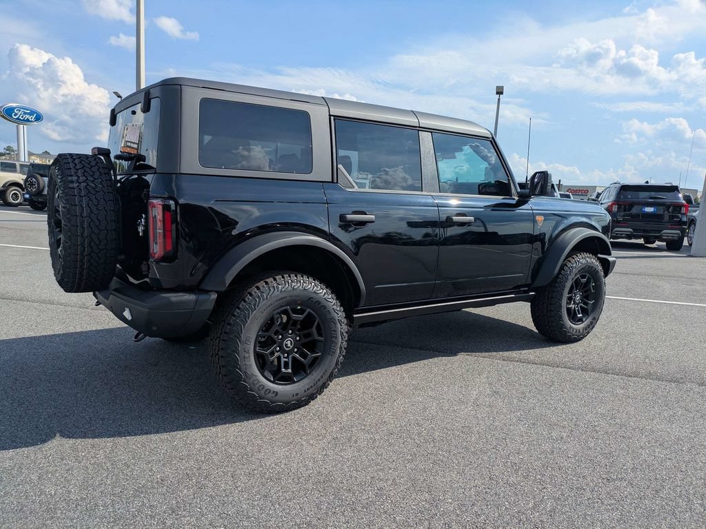 New 2026 Ford Bronco Badlands AWD/4WD video 4