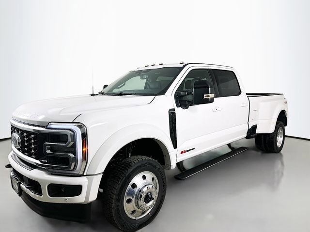 New 2026 Ford F450 Platinum w/ FX4 Off-Road Package image 3
