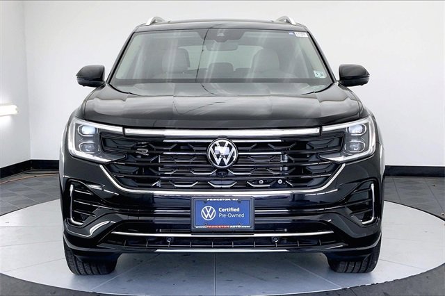 Used 2025 Volkswagen Atlas SEL Premium R-Line image 3