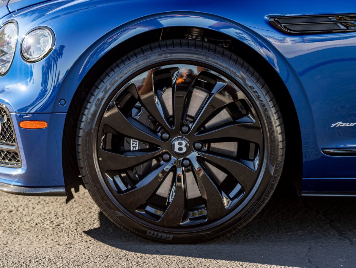 Certified 2023 Bentley Flying Spur V8 image 6