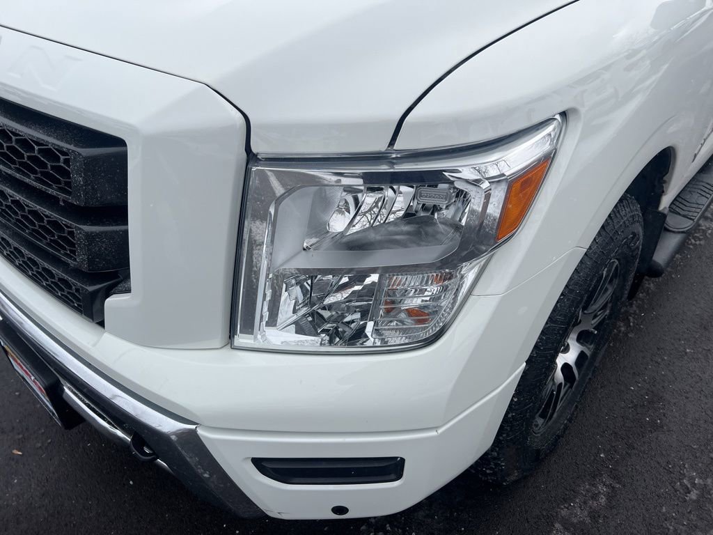 Certified 2021 Nissan Titan SV w/ SV Convenience Package image 27