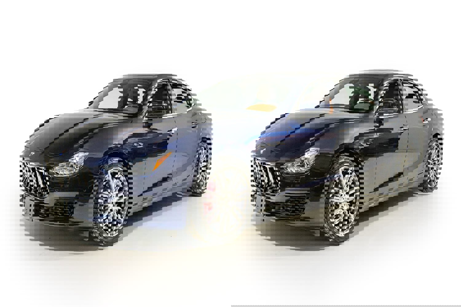 Used 2020 Maserati Ghibli S Q4 image 2