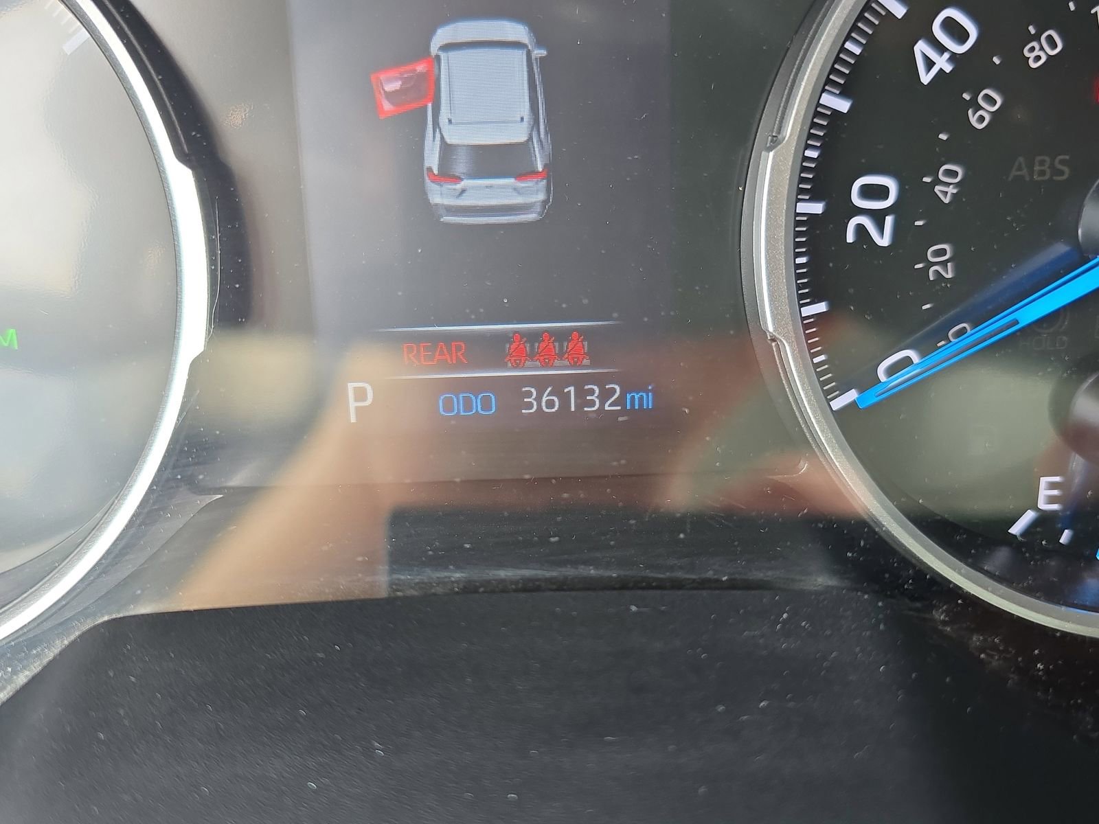 Used 2021 Toyota RAV4 LE AWD/4WD image 24