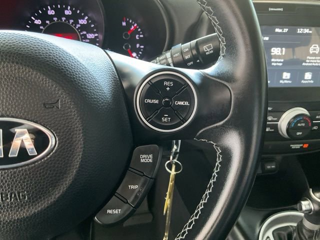 Used 2018 Kia Soul + image 10