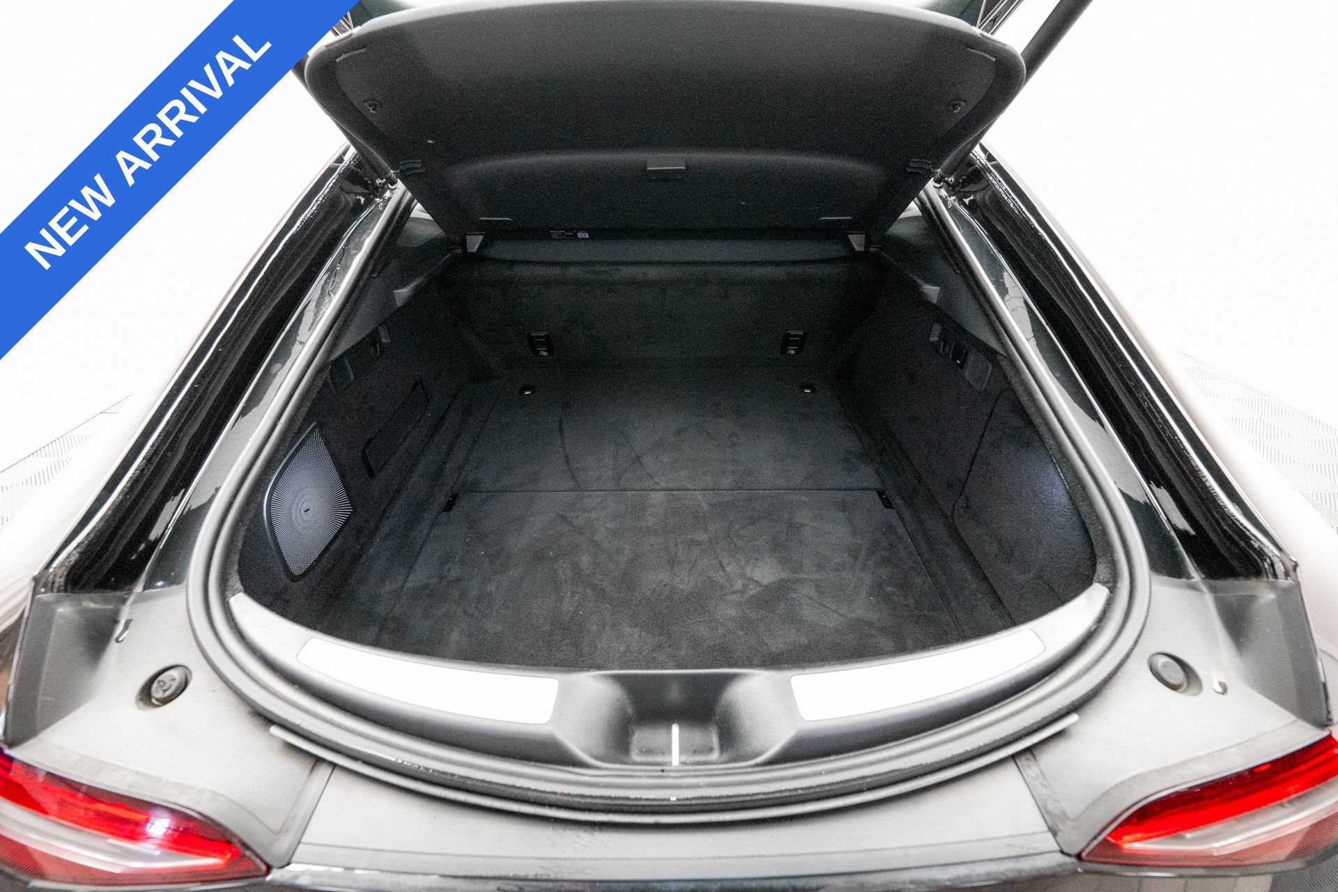 Used 2021 Mercedes-Benz AMG GT 43 image 48