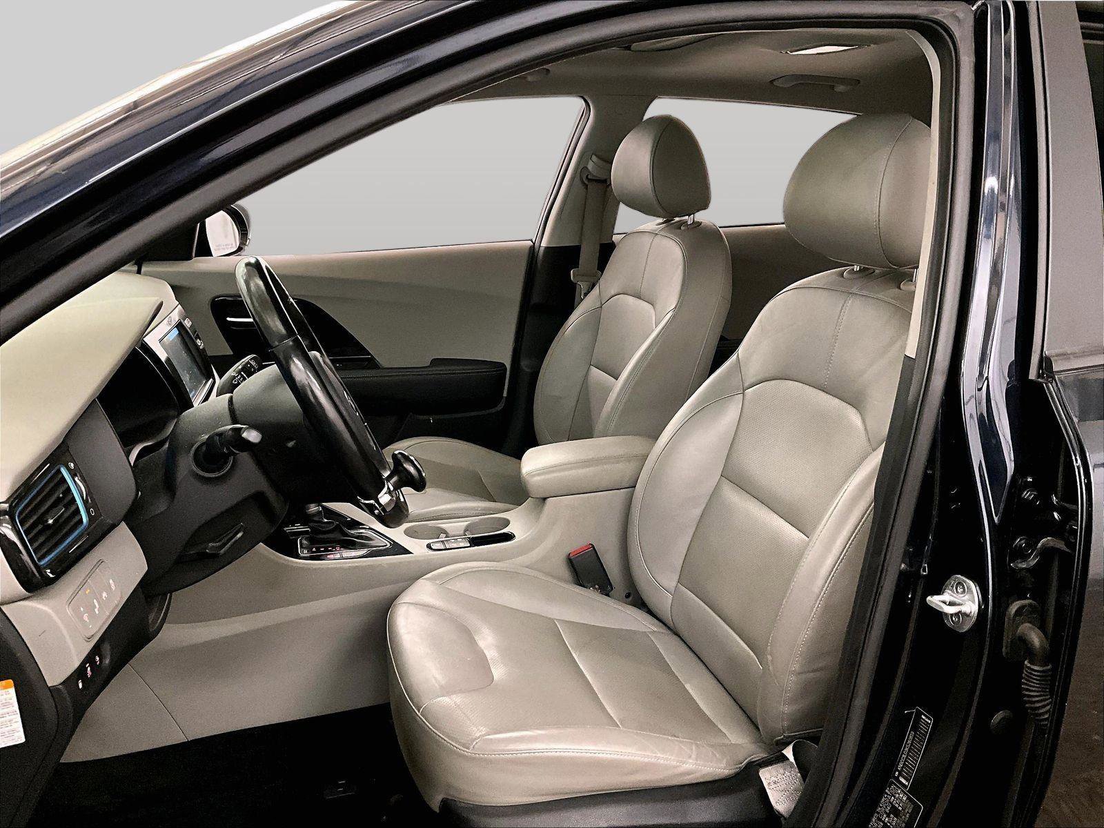 Used 2019 Kia Niro EX Premium w/ Sunroof Package FWD image 24