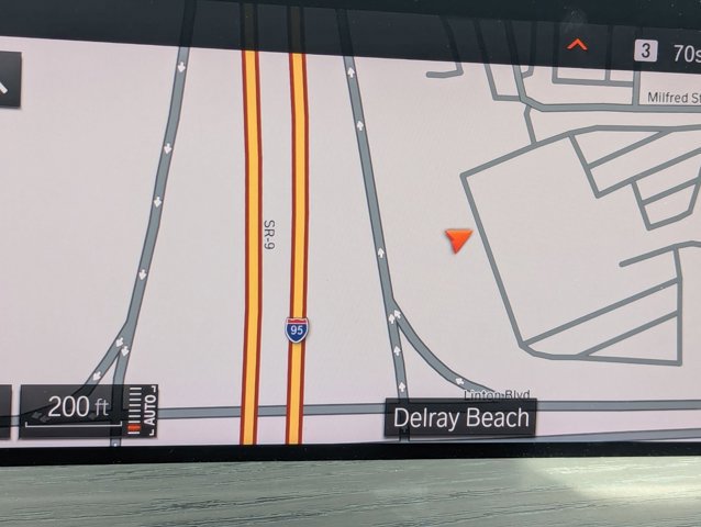 Certified 2024 BMW X4 xDrive30i w/ Premium Package image 8