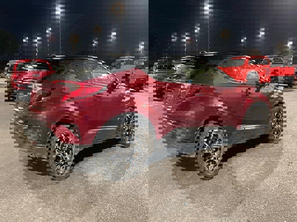 Used 2019 Toyota C-HR Limited image 5