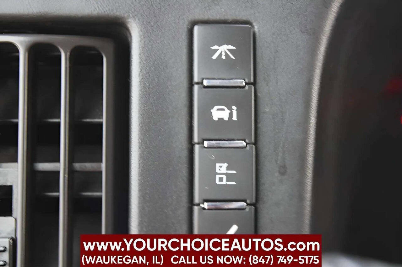 Used 2018 GMC Savana 3500 w/ Driver Convenience Package image 14