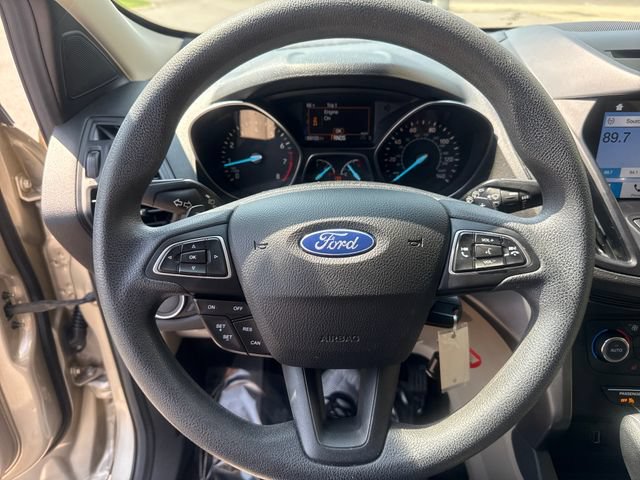 Used 2017 Ford Escape SE w/ Equipment Group 201A FWD image 11