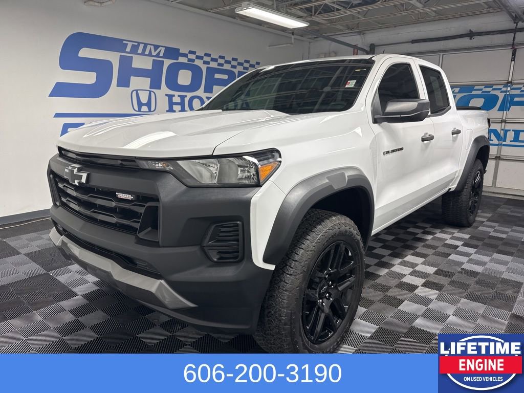 Used 2023 Chevrolet Colorado Trail Boss image 1
