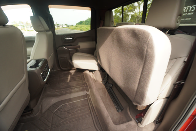 Used 2019 GMC Sierra 1500 SLT w/ SLT Premium Plus Package AWD/4WD image 30