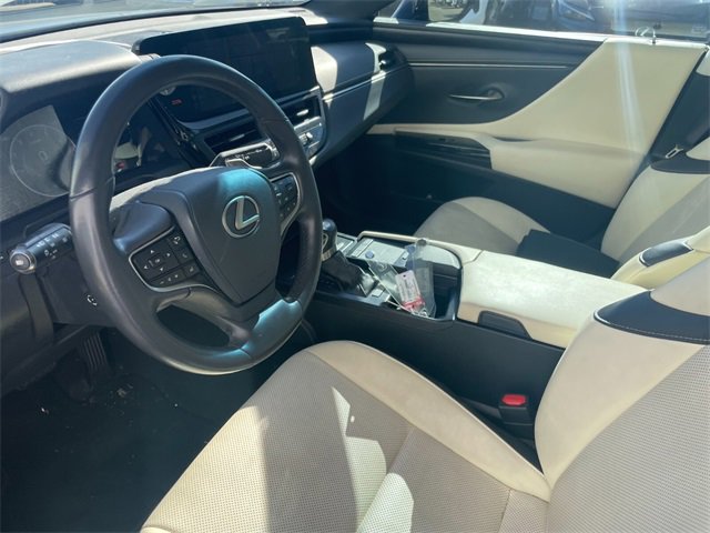 Used 2022 Lexus ES 350 w/ Premium Package image 4