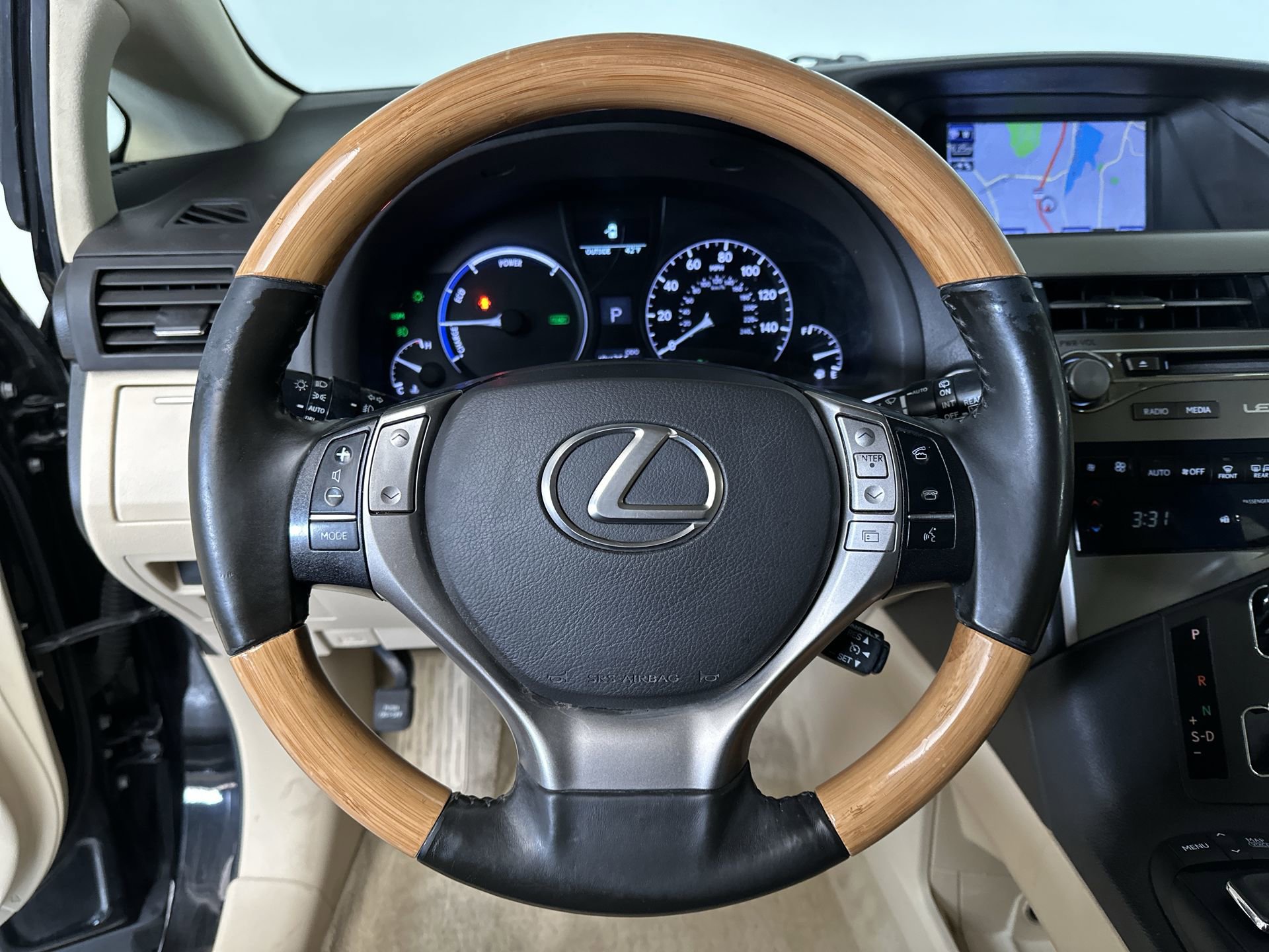 Used 2015 Lexus RX 450h AWD image 16