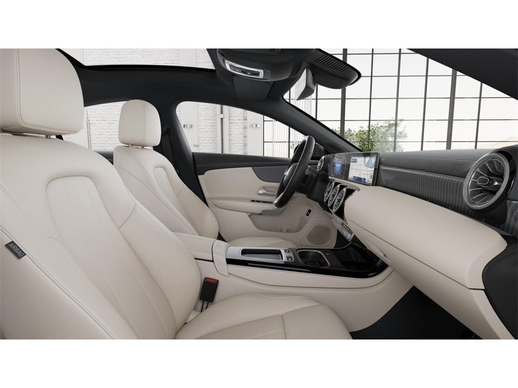 Certified 2025 Mercedes-Benz CLA 250 4MATIC image 4