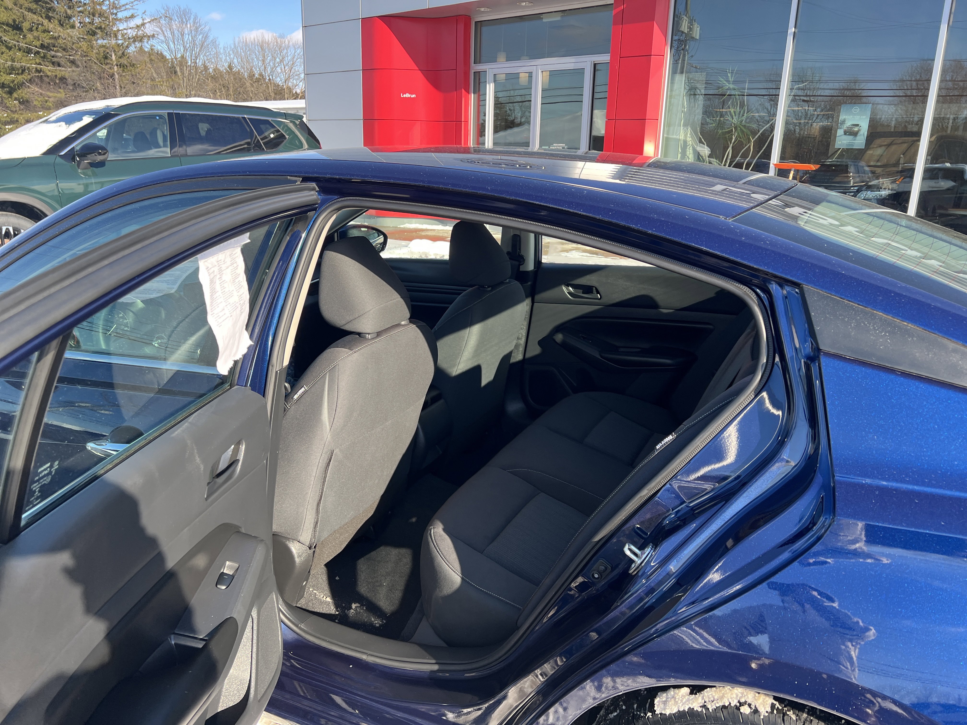 Used 2023 Nissan Altima 2.5 S image 6