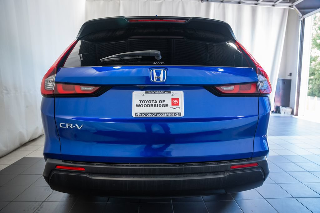 Used 2023 Honda CR-V EX image 5