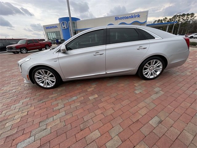 Used 2018 Cadillac XTS Luxury image 27