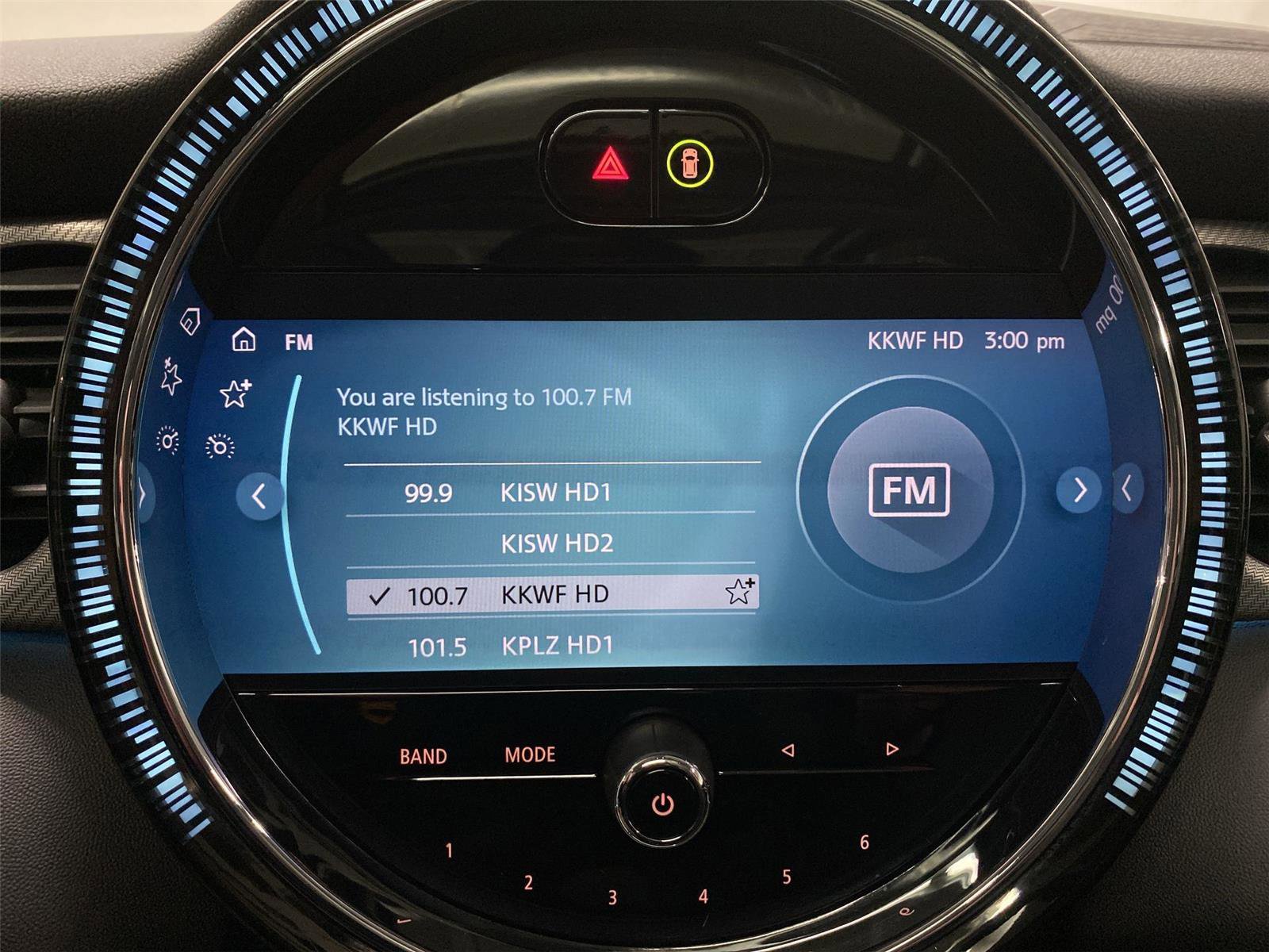 Used 2022 MINI Cooper 2-Door Hardtop FWD image 16