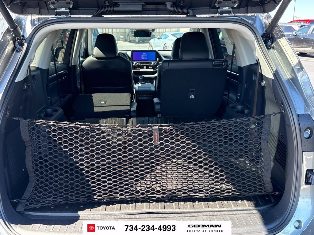 New 2026 Toyota Highlander Platinum AWD/4WD image 12
