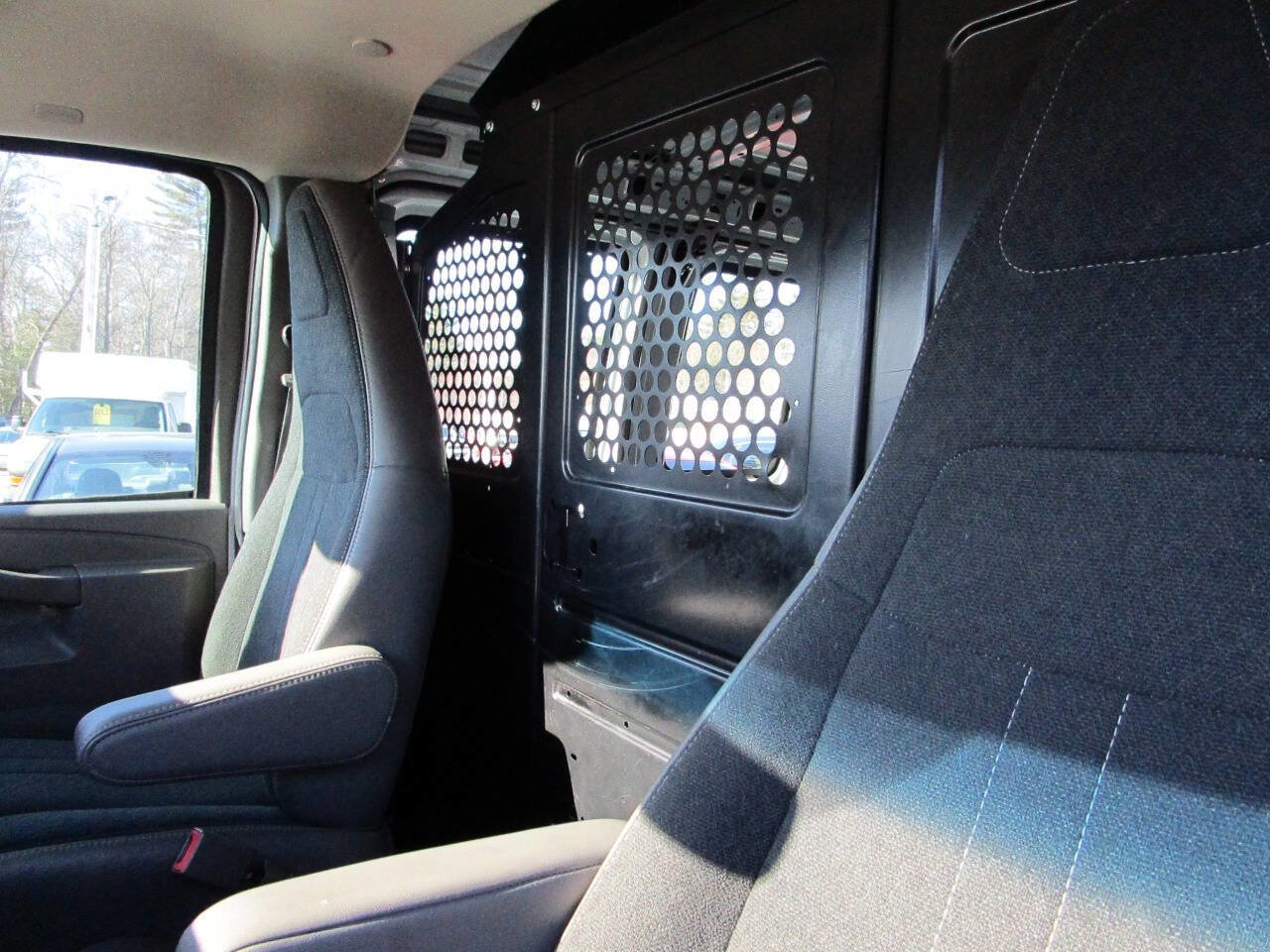 Used 2020 GMC Savana 2500 w/ Driver Convenience Package image 8