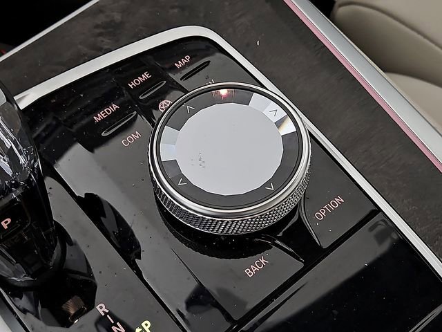 Used 2022 BMW X5 sDrive40i w/ Executive Package image 25