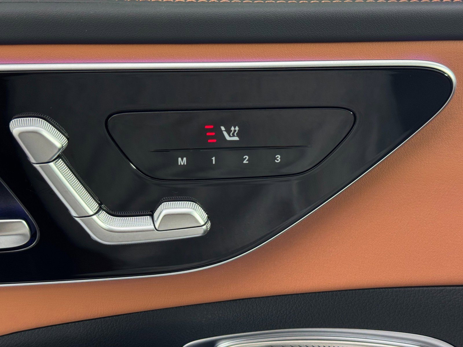 Used 2025 Mercedes-Benz C 63 AMG S w/ Pinnacle Trim Package image 18