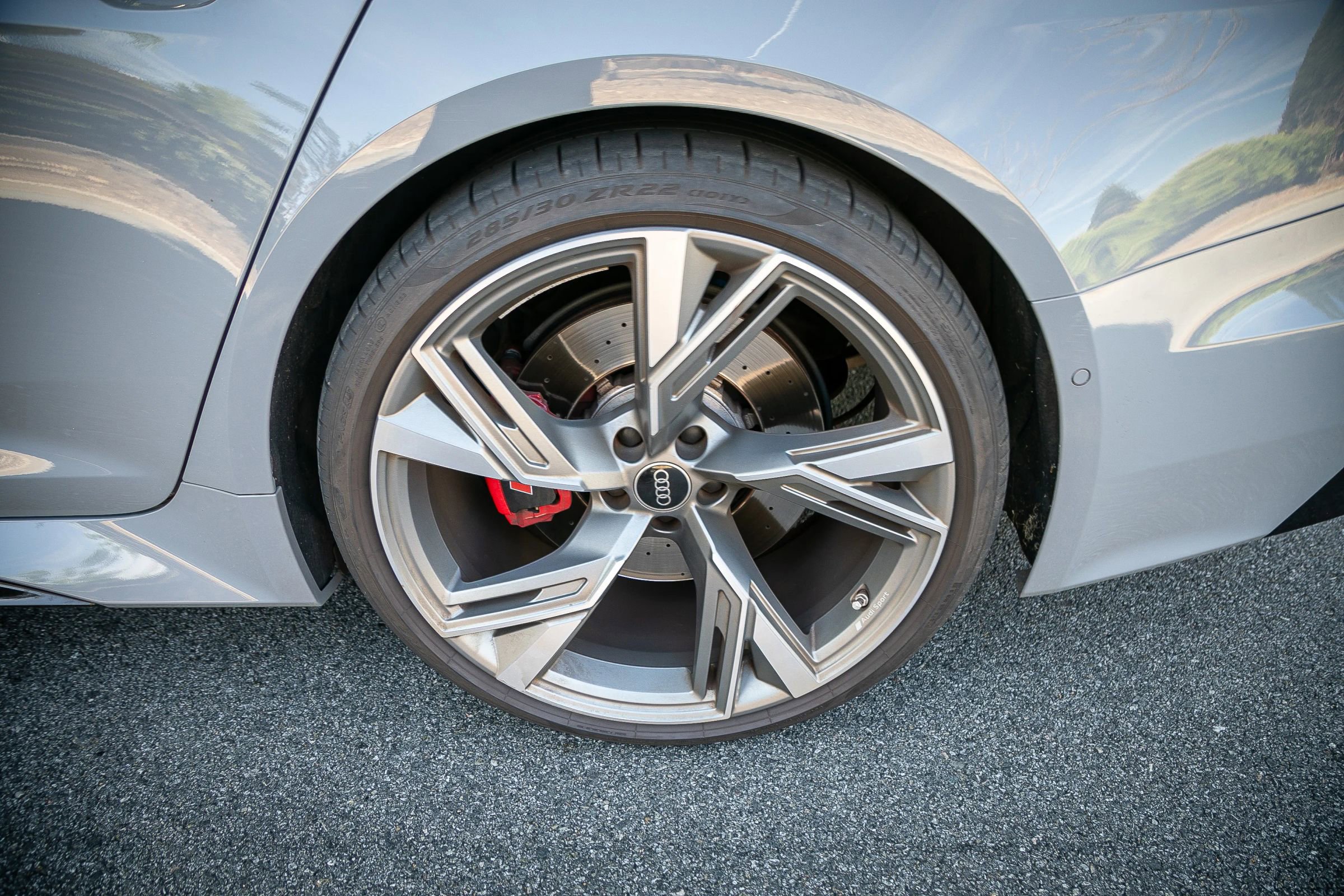 Used 2023 Audi RS 6 AWD/4WD image 8