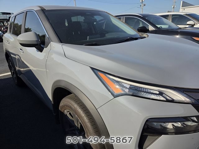 Certified 2026 Nissan Rogue SV w/ Cold Weather Package FWD image 8