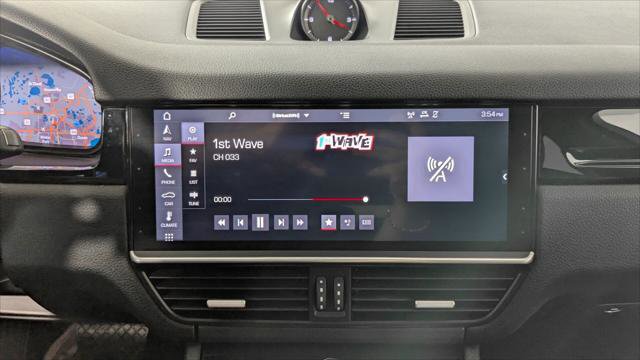 Used 2019 Porsche Cayenne image 30