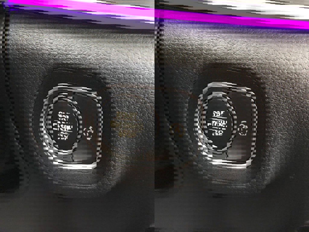 Used 2022 Mercedes-Benz GLE 350 4MATIC w/ Premium Package image 26