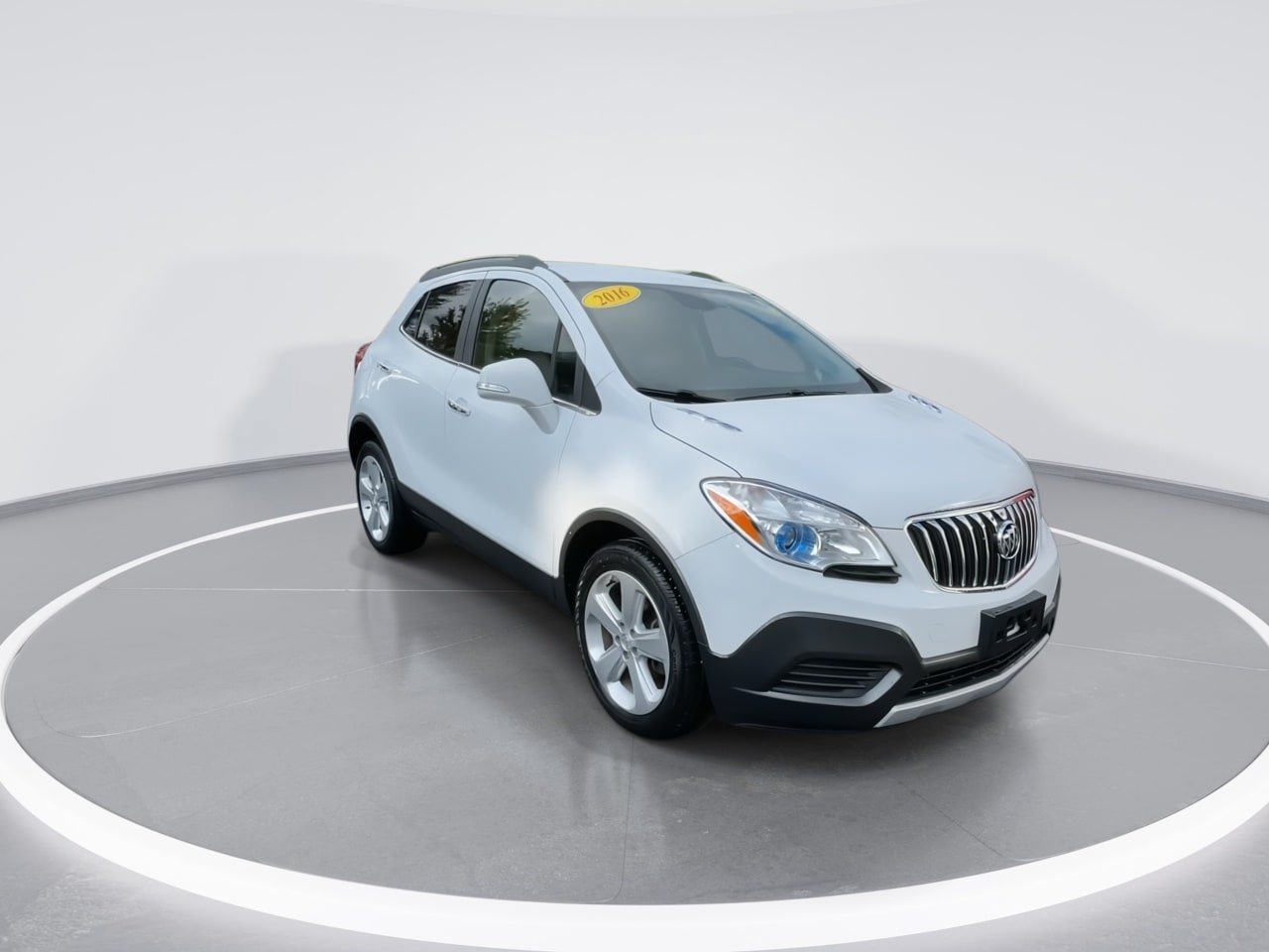 Used 2016 Buick Encore FWD image 2