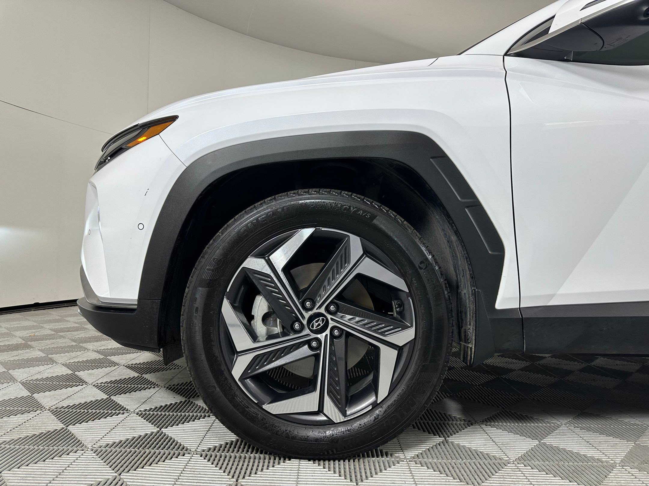 Used 2023 Hyundai Tucson Limited image 10