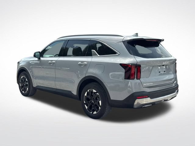 Used 2025 Kia Sorento S FWD image 3