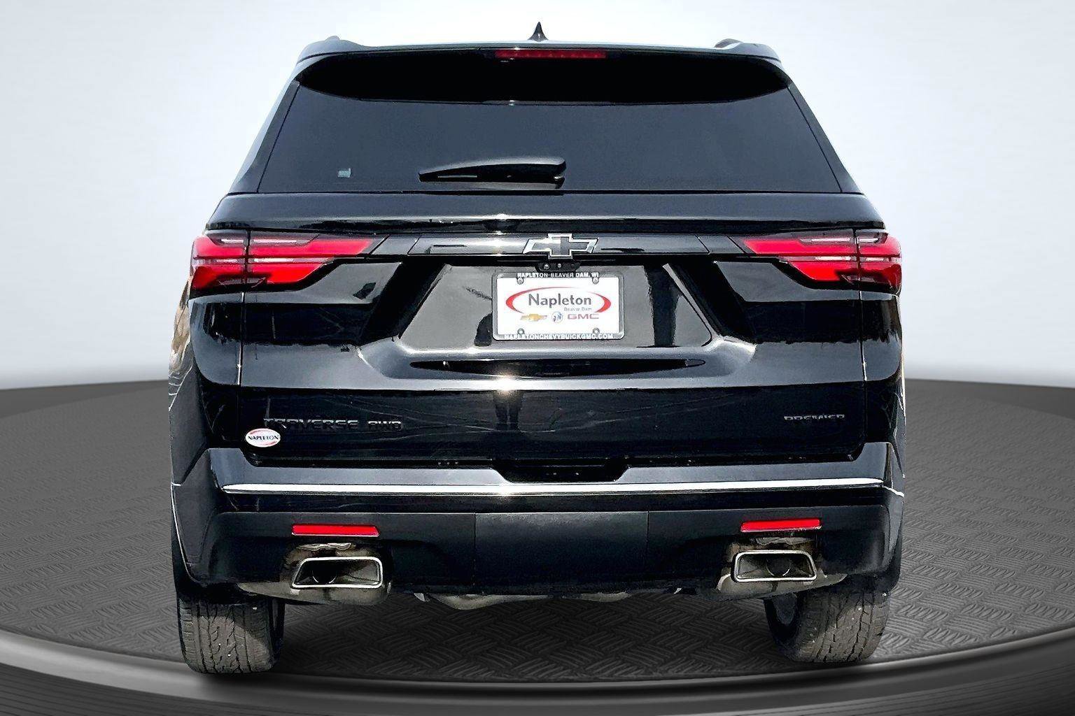Used 2023 Chevrolet Traverse Premier image 4