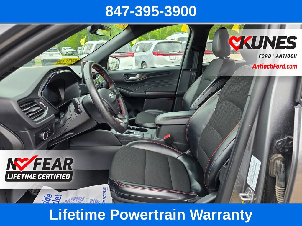 Certified 2025 Ford Escape ST-Line AWD/4WD image 14