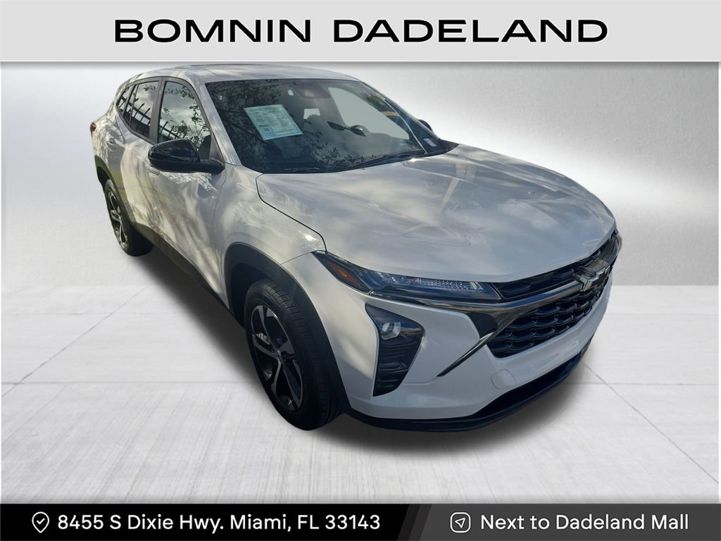 Used 2025 Chevrolet Trax RS w/ Driver Confidence Package