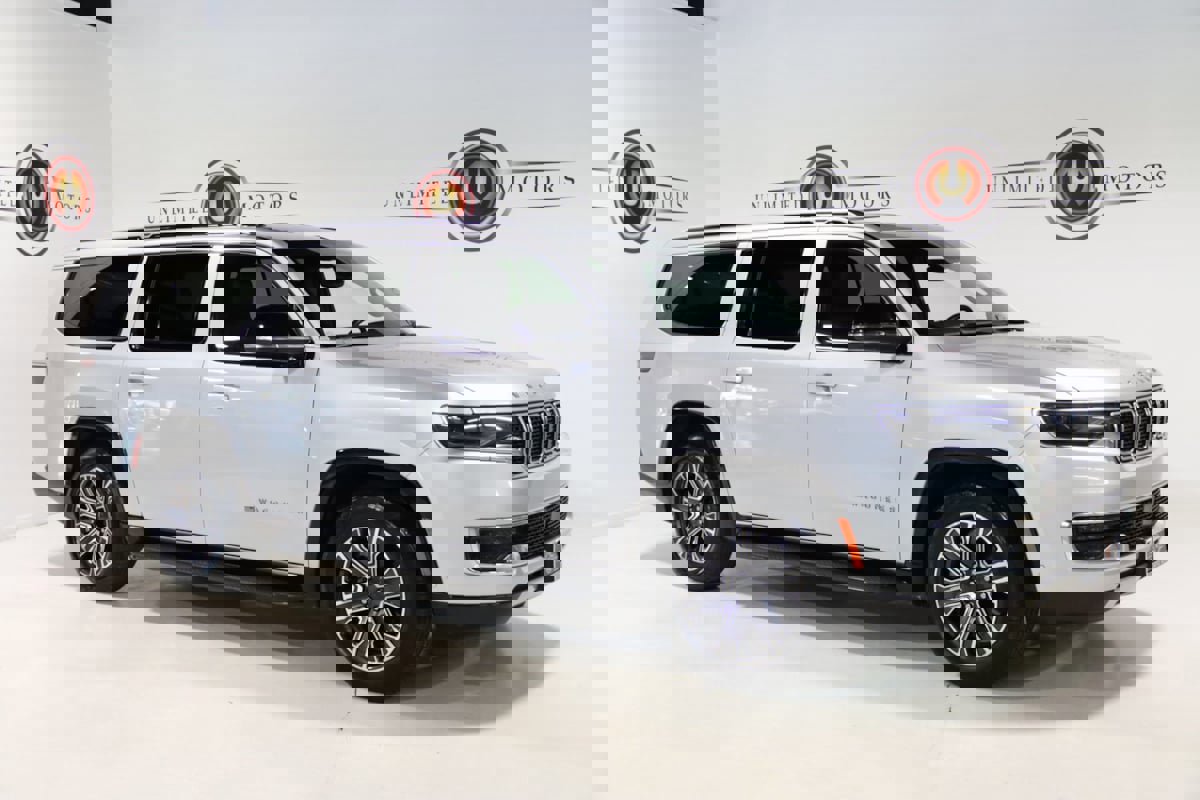 Used 2024 Jeep Wagoneer L Series II w/ Flexible Seating Group image 6