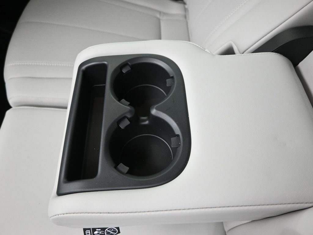 Used 2026 INFINITI QX60 Pure w/ Cargo Package image 17