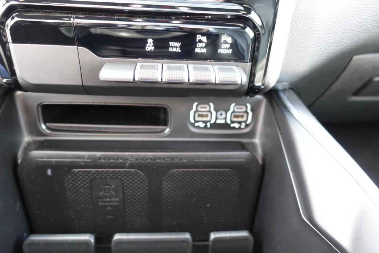 Used 2022 RAM 1500 Laramie AWD/4WD image 56