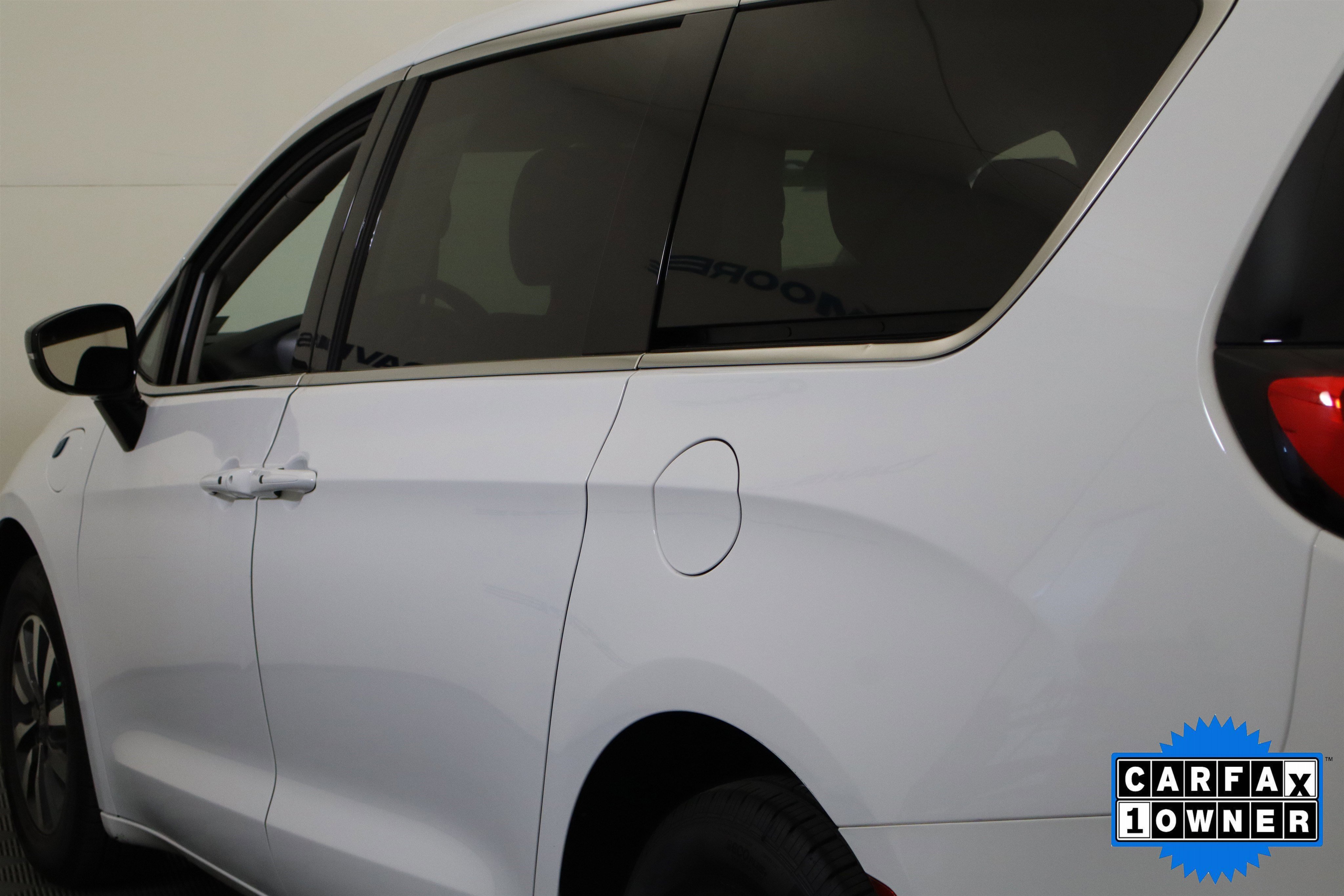 Used 2024 Chrysler Pacifica Select image 10